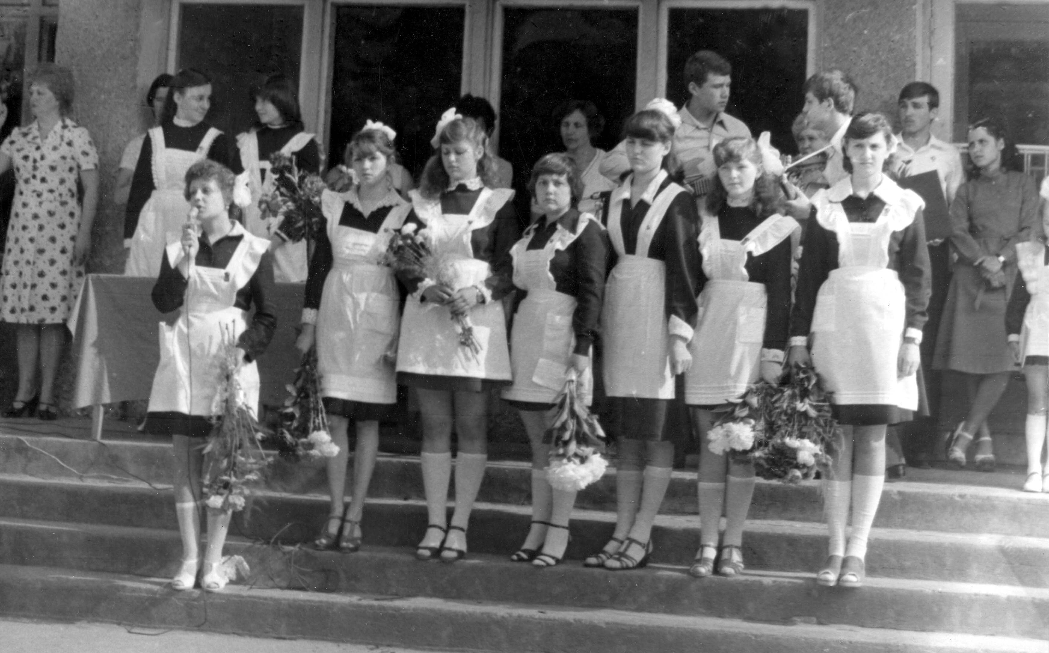Выпускники 1981 года Хадыженской средней школы